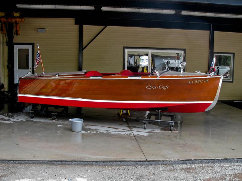 1937 Chris Craft Deluxe Runabout