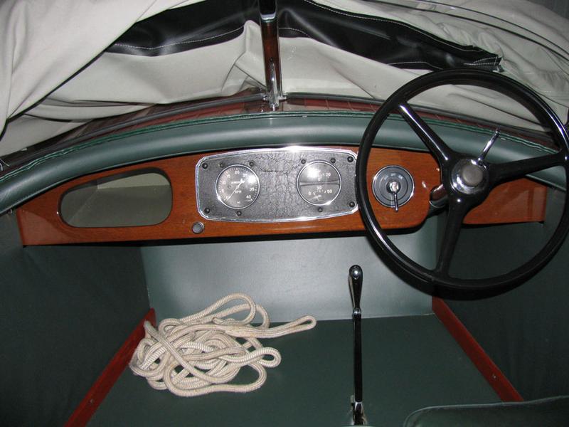 1938 17' Garwood Split Cockpit